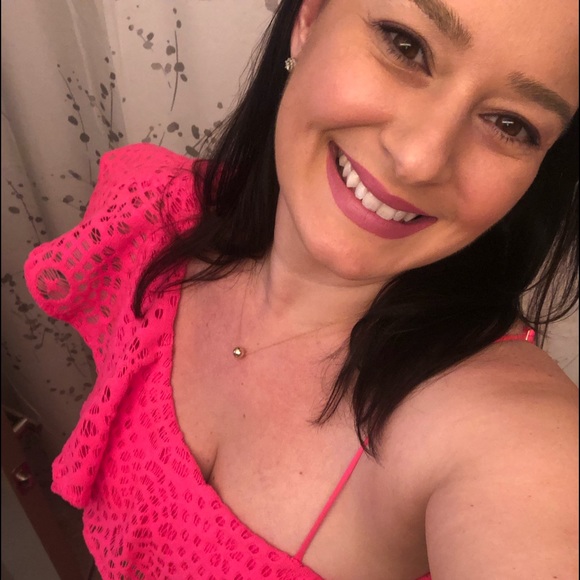 Meet your Posher, Azuree - Picture 1 of 1